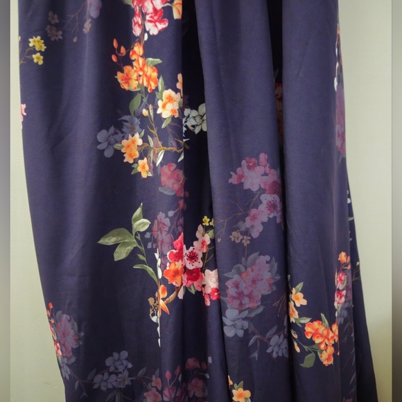 Eshakti custom- Navy floral - Picture 11 of 13